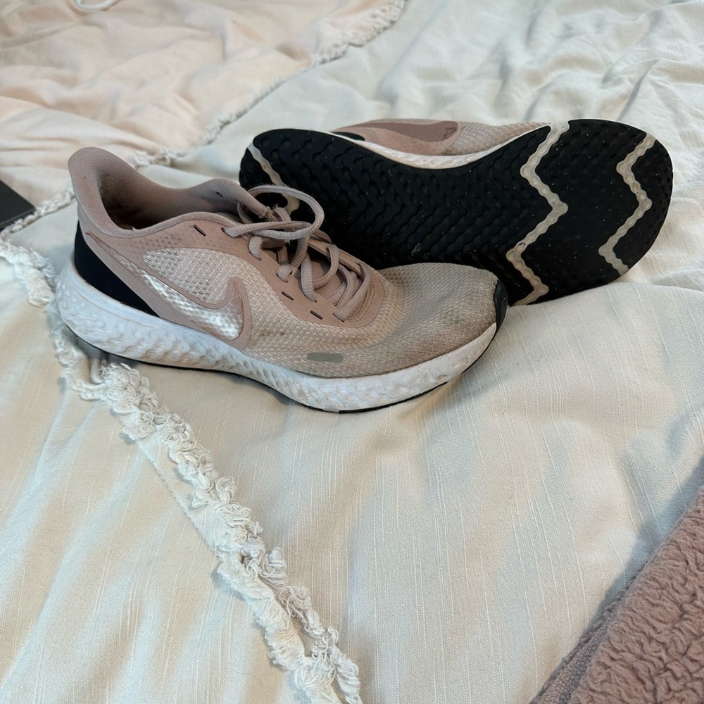 Nike shoes